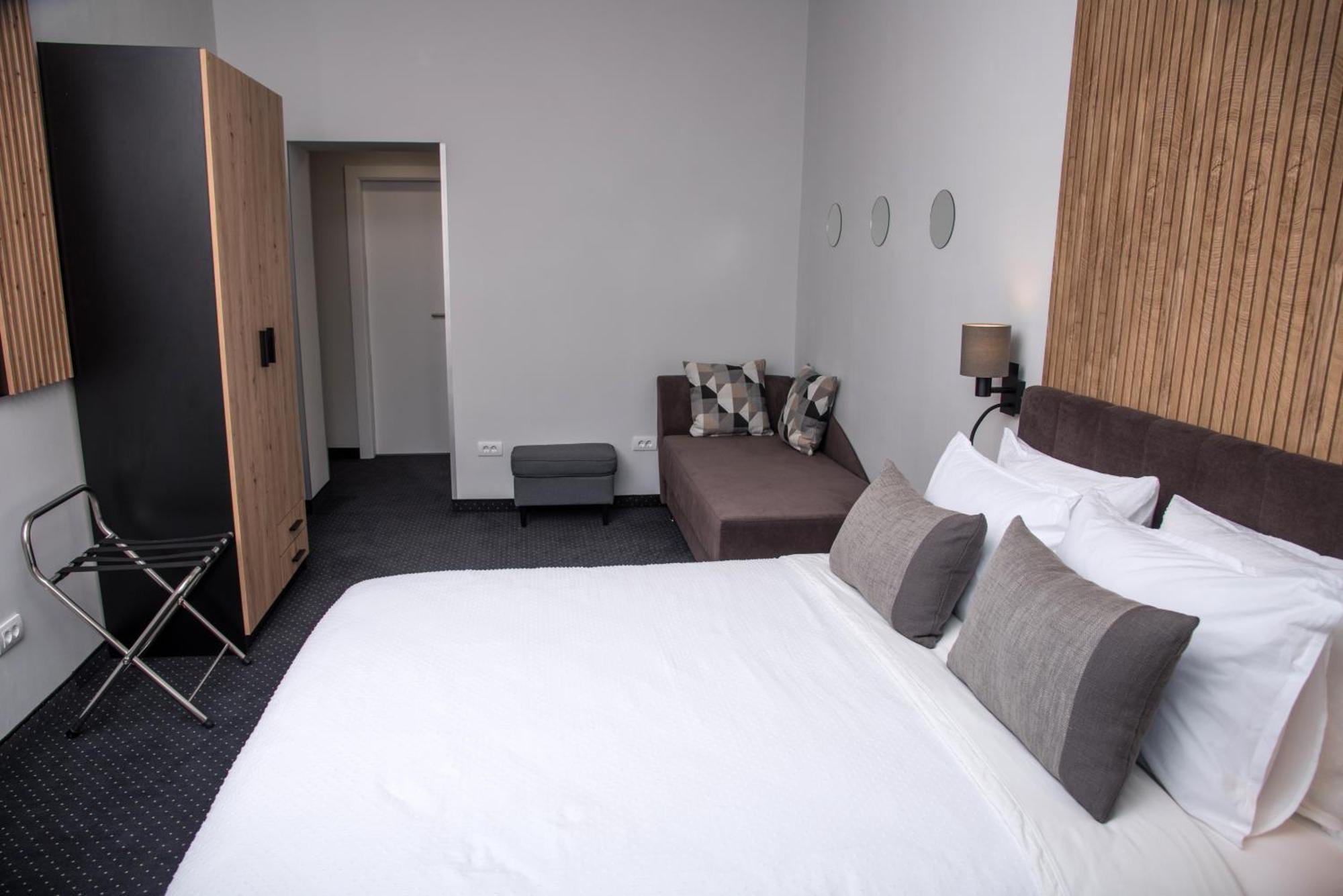 Republic Square Luxury Suites بلغراد المظهر الخارجي الصورة