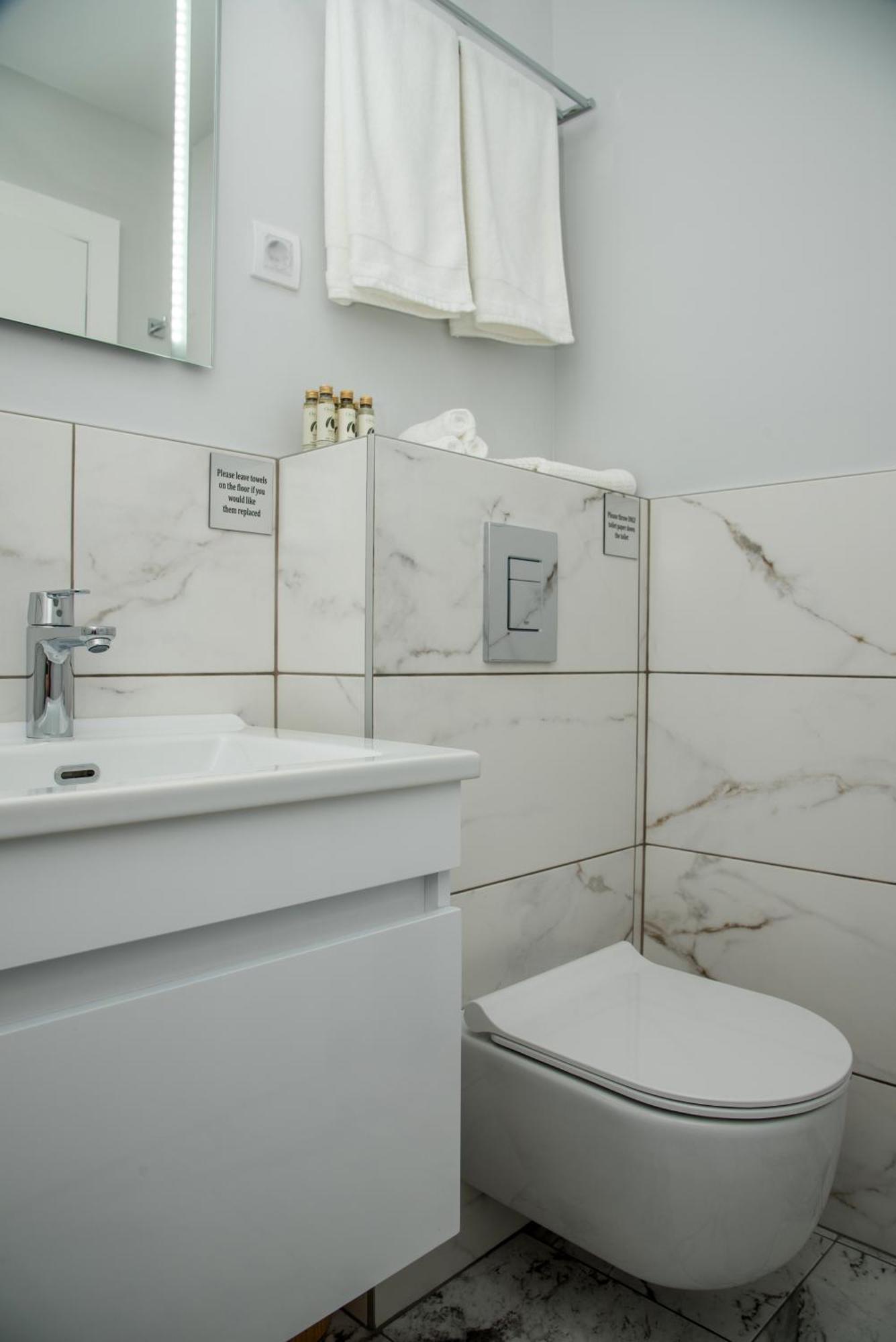 Republic Square Luxury Suites بلغراد المظهر الخارجي الصورة